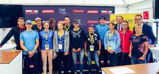 Rund 1800 athleten werden starten, bei gutem wetter werden zahlreiche zuschauer erwartet. Starkes Starterfeld Beim Ironman 70 3 St Polten