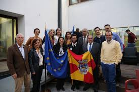 Todos os dias, a comissão europeia, juntamente com as autoridades de concorrência nacionais, trabalha no sentido de garantir que não há distorções da concorrência no mercado interno. Sofia Colares Alves Participa Nos Eventos Dialogos Com Os Cidadaos Em Guimaraes E Barcelos Europe Direct Minho