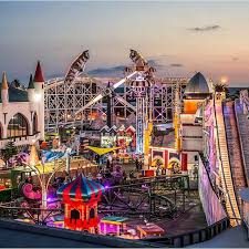 Melbourne Girl On Instagram Bring On The Weekend So We Can Have Some Fun At Lunaparkmelb Love This Photo So I Had To Regram Excitement For All Th Australie