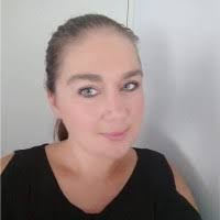 200+ profilů „Bathrick“