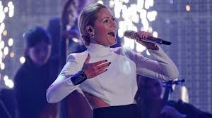 5 fuß und 3 zoll. Z Bgcndzcrjm