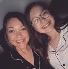 Melissa Quint's Instagram, Twitter & Facebook