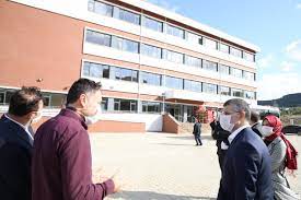 (326) 413 54 53 hatay / reyhanli adres, iletişim: Huseyin Keskin Sur Twitter Ilk Ogrencilerini Almaya Hazirlanan Cemil Meric Anadolu Lisesi Ni Ziyaret Ederek Okul Mudurumuz Salim Kose Bey Den Okulumuz Hakkinda Bilgi Aldik Yeni Okulumuz Ilcemize Hayirli Olsun Https T Co Puifx5ekve
