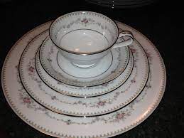 Issued by fairmont perfect porcelain. Pin On China I Love Sets We Own And Enjoy