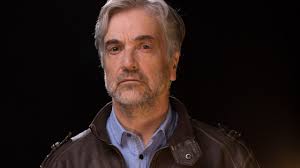 English français español italiano português brasileiro deutsch. Francisco Reyes Debuta En Canal 13 Con Nueva Teleserie Nocturna Teleseries Cl