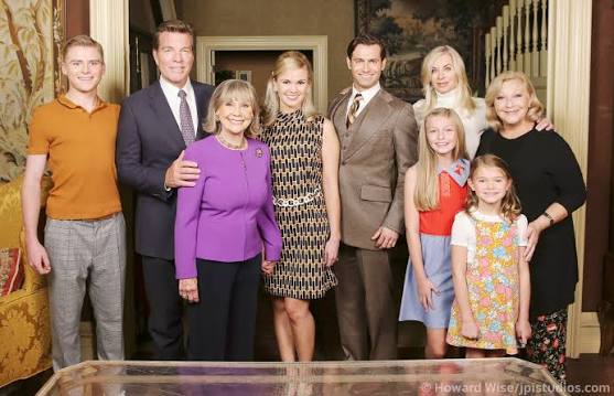 Then and now ❤️ What do you think of the Abbott family flashbacks on Y&R?