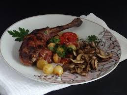 Cuisses De Pintade Aux Raisins Cuites Au Four Cuisses De Pintade Pintade Recette Pintade Aux Raisins