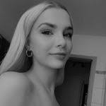 Kimberly Shean's Instagram, Twitter & Facebook