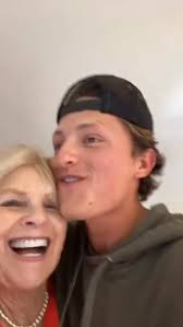 Granny's about to go