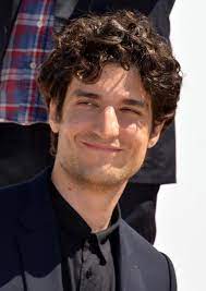Became popular after making two friends. Louis Garrel Wikipedia