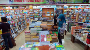 Buku sing apik ora tau tuwa, tetep karo sampeyan selawase. Toko Buku Terlengkap Dan Termurah Di Jember Wongjember Com