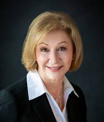 Suzanne Cochran's Instagram, Twitter & Facebook