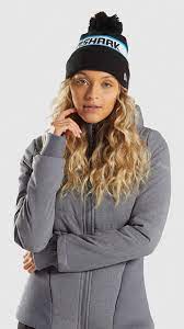 The Gymshark X New Era Bobble Hat Keep Warm This Winter Gymshark Gym Sweat Accessories Train Perform Seamless Ex Outfit Inspirations Gymshark New Era