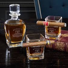 Godinger whiskey decanter with etched whiskey glasses. 3pcs Fc Scuderia Ferrari Logo Decanter And 10oz Rocks Glasses Capitol Whiskey Decanter Gift Set Decanters Home Urbytus Com