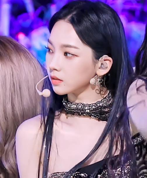 images?q=tbn:ANd9GcRU69Ll96i_oRqLdKqkTc89HUYCQ_Nya7phiw&usqp=CAU