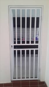 Rejas para ventanas y cancelas de hierro para puertas.ver ofertas mensuales.precios rejas desde 110 euros/m2 pintadas al horno e instaladas.ver galería fotos. 17 Ideas De Metal Doors Puertas De Metal Protecciones De Puertas Diseno De Puerta De Hierro