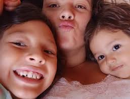 Mariana Elisa (@marianaelisa95) • Instagram photos and videos