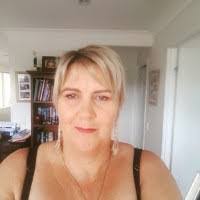 Amanda Mobbs's Instagram, Twitter & Facebook