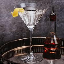 Se preferite però, potete aggiungere. Dry Martini Ricetta E Ingredienti Di Un Cocktail Elegante Drink Porn Italy