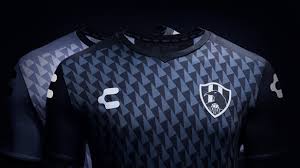The cuervos of nuevo toledo. Camiseta Club De Cuervos 2019 54 Descuento Bosca Ec