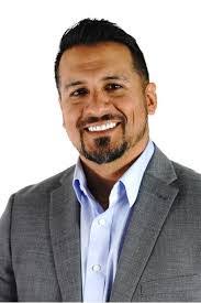 Justin Armbruster's Instagram, Twitter & Facebook