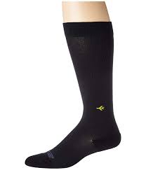 2xu Flight Compression Socks Ultra Light Zappos Com