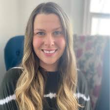 Rachel Oster's Instagram, Twitter & Facebook