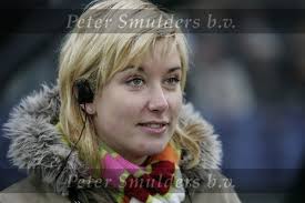 Catharina eline (carrie) ten napel (harderwijk, 10 februari 1980) is een nederlands sportjournaliste en presentatrice.ze is een dochter van evert ten napel. Fotoarchief Peter Smulders Bv