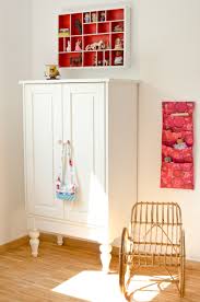 Die schonsten ideen fur dein ikea kinderzimmer. Ikea Schrank Im Vintage Stil Im Kinderzimmer Leelah Loves