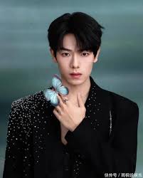 短剧演员现状揭秘：鹿单东家暴塌房，曾辉失宠，岳雨婷转型失败