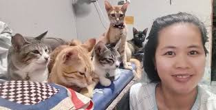 Post your selfie with your cats 🥰😻😻