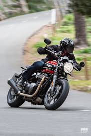 Review The 2019 Triumph Speed Twin Triumph Bikes Triumph Cafe Racer Triumph Motorcycles