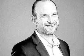 Daniel Solecki's Instagram, Twitter & Facebook