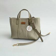 Creative capital awardee & alumni; Linette Claire Shopee Indonesia