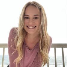 Melanie Grace (melpugh_)