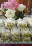 Produk olahan ubi jalar ungu yang paling mampu mempertahankan kandungan antosianin diperoleh pada ubi kukus yaitu 34,14 % (ungu pekat) dan 42,16 % (ungu muda), sedangkan tingkat penurunan tertinggi diperoleh pada produk keripik yaitu 95,21 % 523 Resep Ubi Jalar Putih Enak Dan Sederhana Ala Rumahan Cookpad