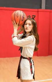 Break the internet perform by: Uni5 Han Sara Sara Bá»n Anh Yeu Em Chap 2 Nháº­p Há»c Wattpad