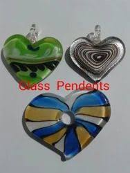 Shana Glass's Instagram, Twitter & Facebook