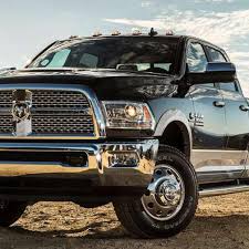 Por favor seleccione una marca cbo chrysler fiat ford foton general motors giant gmc hino isuzu jac mercedes benz mitsubishi nissan peugeot piaggio renault spartak toyota volkswagen. La Marca De Camionetas Ram Inicia En Latinoamerica Su Expansion Mundial Economia Gestion