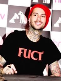 Top suggestions for vic fuentes. Chapter Three Trusting Vic Vic Fuentes Pierce The Veil Fanfiction