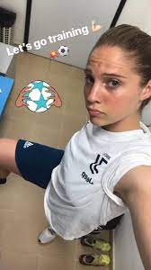 Profilo ufficiale portiere della @juventusfc e della nazionale italiana @azzurrefigc atleta @puma instagram: Vecchiasignora Women On Twitter Laura Giuliani Is Back On Work