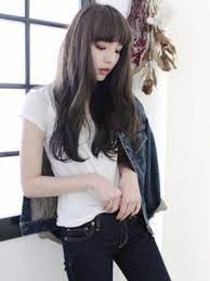 毎朝時間をかけ 苦労して髪を巻いているという方 そろそろ クセ毛風パーマ にチェンジしませんか スタイリングに時間がかからずトレンド感が出せるクセ毛風パーマは 可愛い 上にメリットもたくさんあるんです 黒髪ロング パーマ ロングヘア くせ毛風パーマ