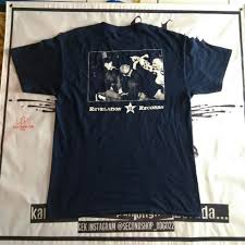 Dengan berbagai aplikasi yang dibuat khusus untuk desain baju ini, anda bisa mendapatkan kesempatan melihat berbagai tren terkini di dunia sehingga bisa. Bold Hardcore Fesyen Pria Pakaian Di Carousell