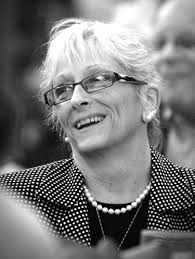 WOMEN'S SWIMMING & DIVING