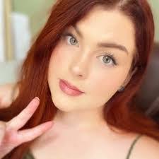 Amber Dodge's Instagram, Twitter & Facebook