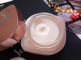 Even the name of the product says a balm is very light weight and not at all heavy or thick. Review Missha Glow Skin Balm Beauty Dewdrop Blog