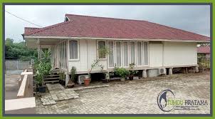 Pola dan warna ini sangat unik, jadi anda tidak perlu membeli cat lagi. Rumah Kayu 144 M2 Rumah Kayu Di Jakarta Pejaten