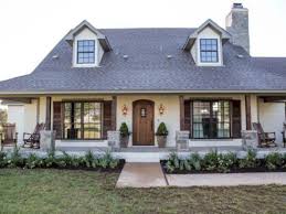 Majestic 60 Best Rustic Italian Houses Decorating Ideas Https Decoredo Com 7395 60 Best Rustic Itali House Exterior Exterior House Colors Farmhouse Exterior