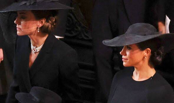 The 'awkward' time Meghan Markle forced Kate Middleton out of the way over  seating plan | Royal | News | Express.co.uk