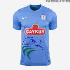 Diese seite enthält eine komplette übersicht aller absolvierten und bereits terminierten saisonspiele sowie die saisonbilanz des vereins ç. Caykur Rizespor 19 20 Home Away Third Fourth Fifth Kits Released Footy Headlines